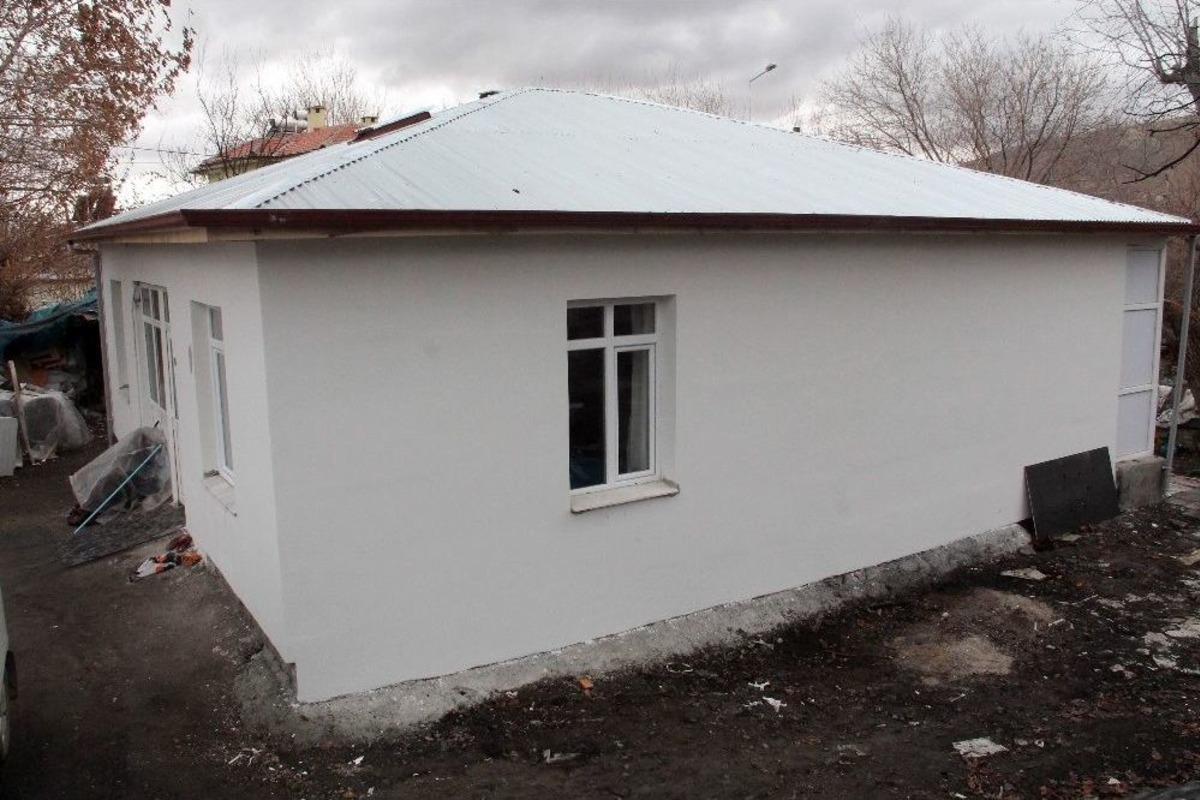 O Evden Dram &Ccedil;ıkmıştı, Devlet Sahip &Ccedil;ıktı Aile, Evlerine Kavuştu