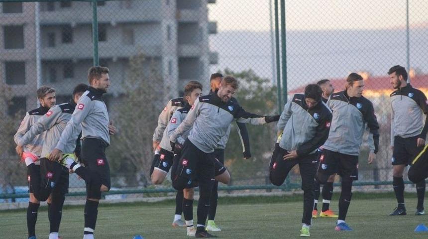 Mavi-beyazlılar İstanbulspor Ma&ccedil;ı Hazırlıklarını S&uuml;rd&uuml;r&uuml;yor