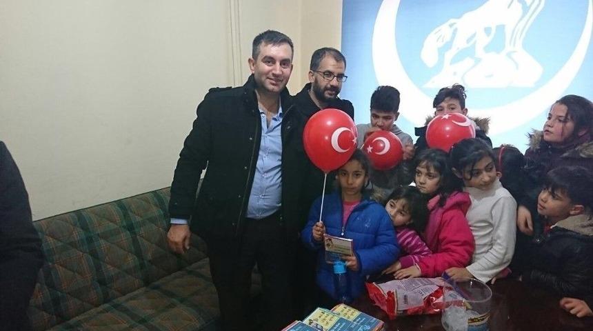 &Uuml;lk&uuml; Ocakları Eskişehir Yunus Emre İl&ccedil;e Başkanlığı&rsquo;ndan &Ccedil;ocuklara Karne Hediyesi