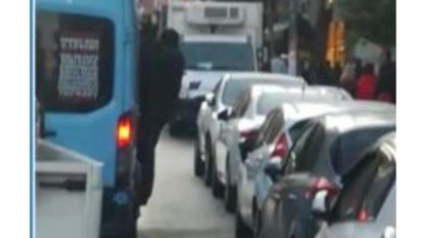 Tıka Basa Minib&uuml;ste Tehlikeli Yolculuk