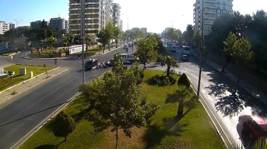 Kırmızı Işık İhlali Kazaları Da Beraberinde Getirdi