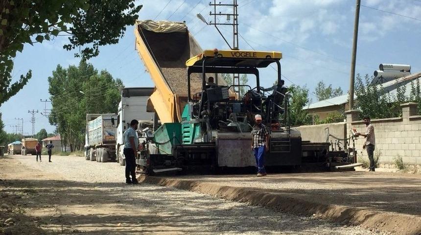 Van Büyükşehir Belediyesinden Erciş’e 14 Milyonluk Yol Yatırımı