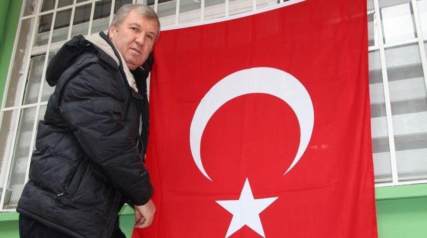 Emşav&rsquo;dan "t&uuml;rk Bayrağı" &Ccedil;ağrısı