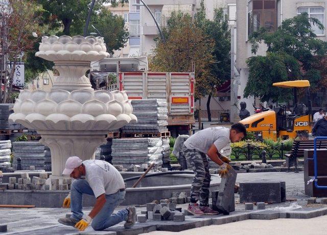 Büyükçekmece Modern Bir Meydana Daha Kavuşuyor