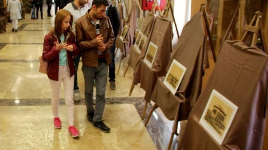 2. Abd&uuml;lhamit&rsquo;in Yıldız Alb&uuml;mlerinde Erzurum