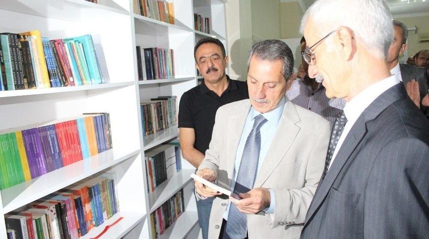 Adıyaman&rsquo;da Kitap Kafe A&ccedil;ıldı