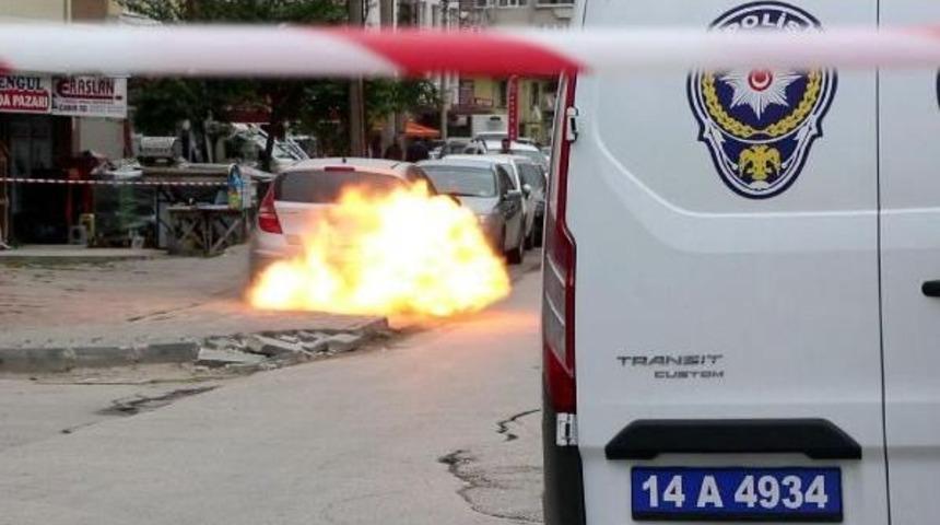 &Ccedil;evik Kuvvet Şubesi &Ouml;n&uuml;nde Ş&uuml;pheli &Ccedil;anta Paniği