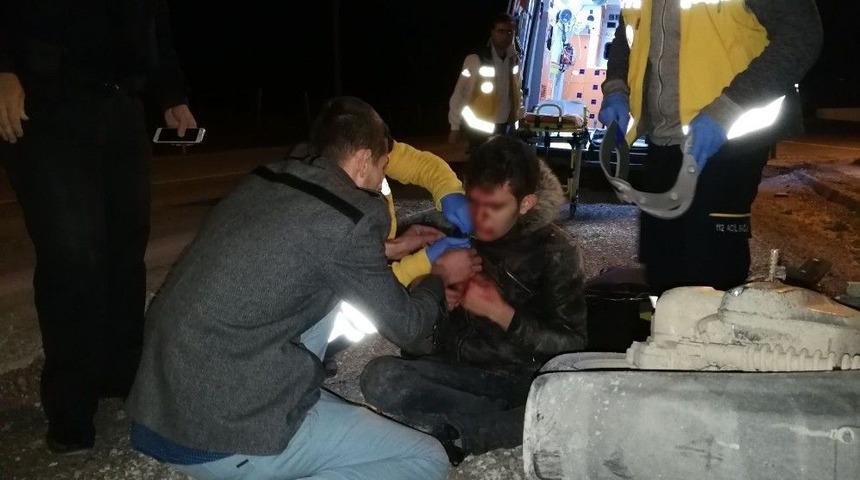 Darp Edilen Gen&ccedil; Motosikletiyle Kaza Yaptı