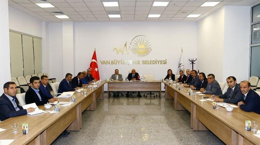 Van&rsquo;da Kaldırım İşgaline Karşı G&uuml;&ccedil; Birliği