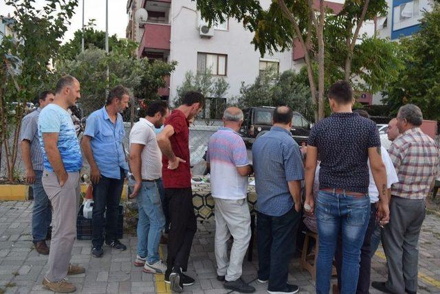 İzmir’deki Taksiler Yüzde 20 Zamla Yolcu Alımına Başladı