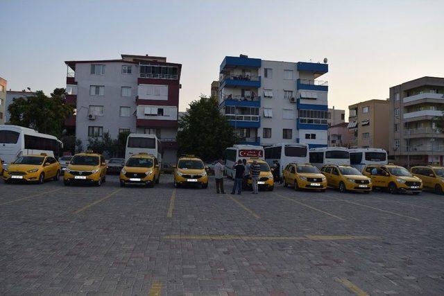 İzmir’deki Taksiler Yüzde 20 Zamla Yolcu Alımına Başladı