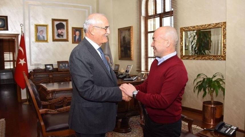 Başkan Yılmaz&rsquo;a Kardeş Şehir Bişkek&rsquo;ten Misafir