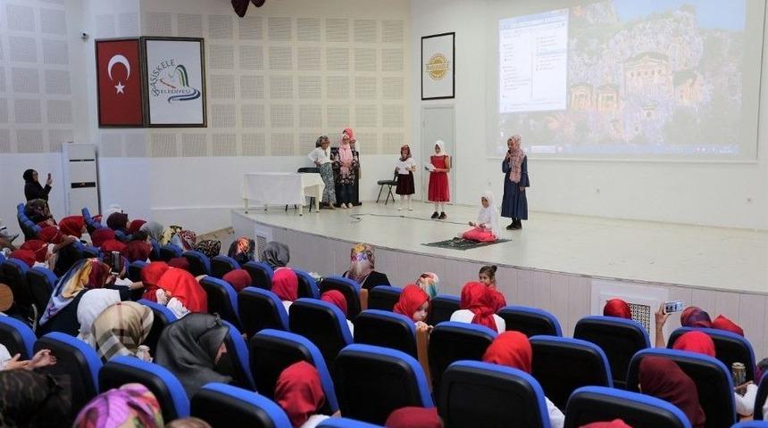 Semt Konakları Kur&rsquo;an Kursu &Ouml;ğrencilerinden Yıl Sonu G&ouml;sterisi