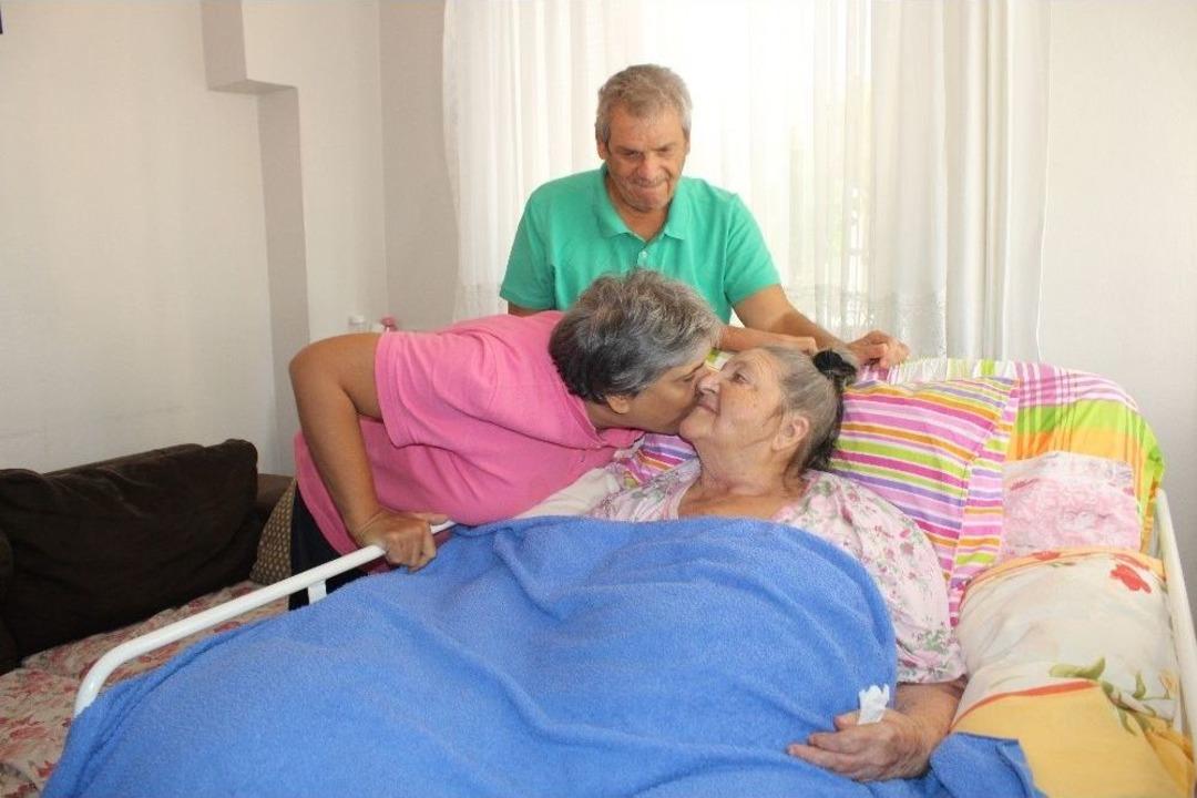 (&ouml;zel Haber) Bir Evde &Uuml;&ccedil; Engelli, Kocaman Anne Y&uuml;reği