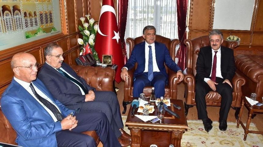 11. Cumhurbaşkanı Abdullah G&uuml;l, İzmir&rsquo;de
