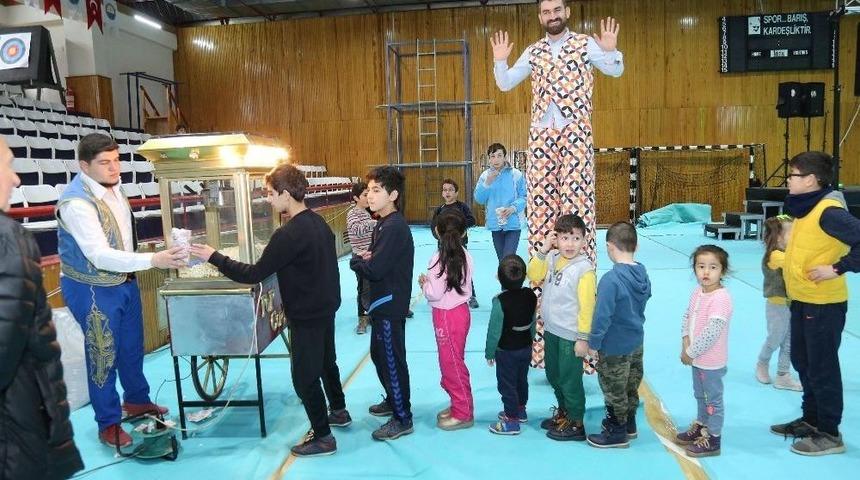 Minikler Ebruyla Tanıştı