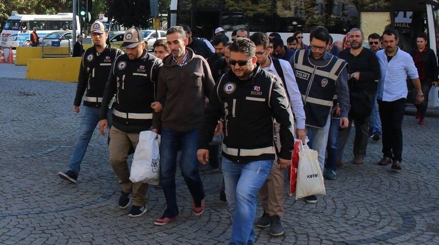 Bursa&rsquo;da Bylock Kullanıcısı 17 Kişi Adliyeye Sevk Edildi