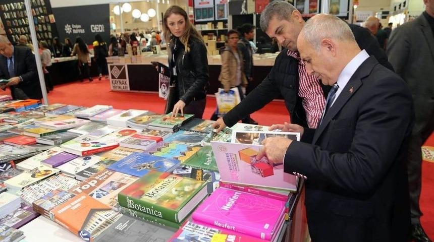 B&uuml;y&uuml;k&ccedil;ekmece Kitap G&uuml;nleri Pazartesi Başlıyor