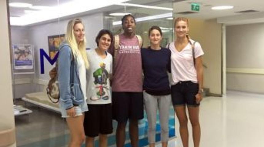 Kadın Basketbol Milli Takım Oyuncuları Sağlık Kontrol&uuml;nden Ge&ccedil;ti