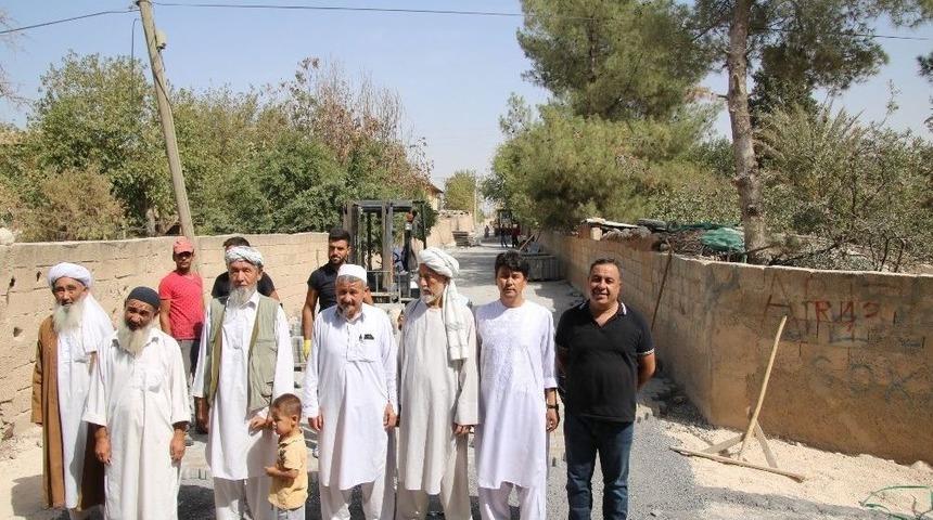 &Ouml;zbek Mahallesine Kilitli Parke Taşı D&ouml;şeniyor