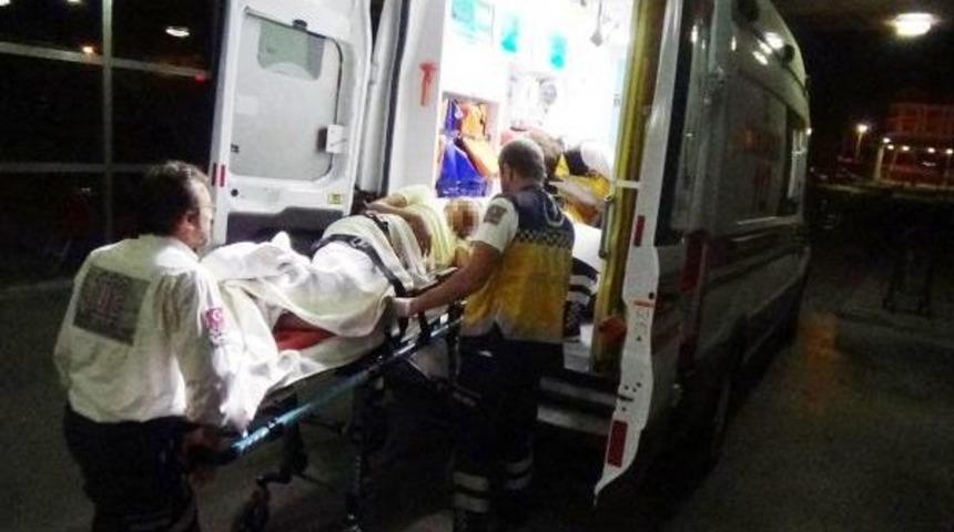 Polis, Ş&uuml;phelileri Tabancayla Yaralayarak Etkisiz Hale Getirdi