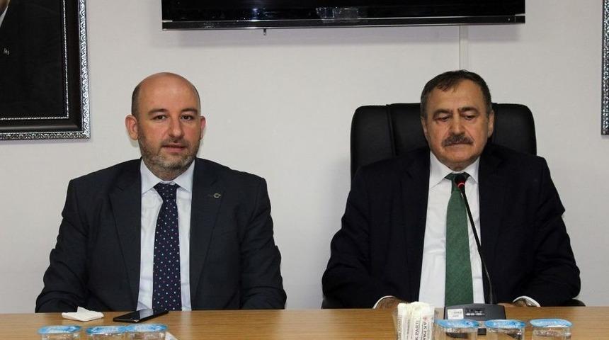 Veysel Eroğlu&rsquo;ndan, Ak Parti&rsquo;ye Ziyaret