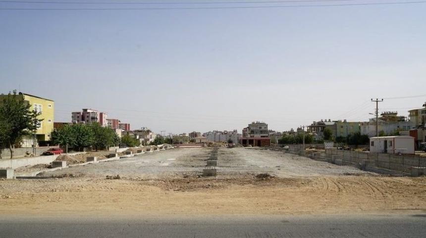 Yeni Mahalle Semt Pazarı İnşaatı Hızla Devam Ediyor