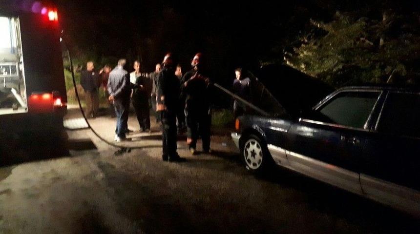 Seyir Halindeki Otomobil Alev Aldı