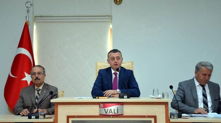 Vali Büyükakın, Muhtarlarla Bir Araya Geldi