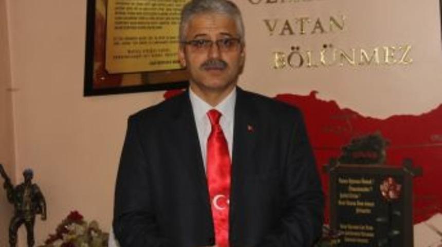 Şehit Ailelerinden Mehmet&ccedil;ik&rsquo;e Destek