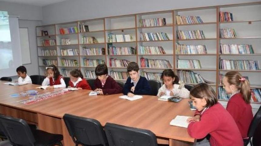 İlkokula, Bağışlarla 7 Bin Kitaplık K&uuml;t&uuml;phane Kuruldu