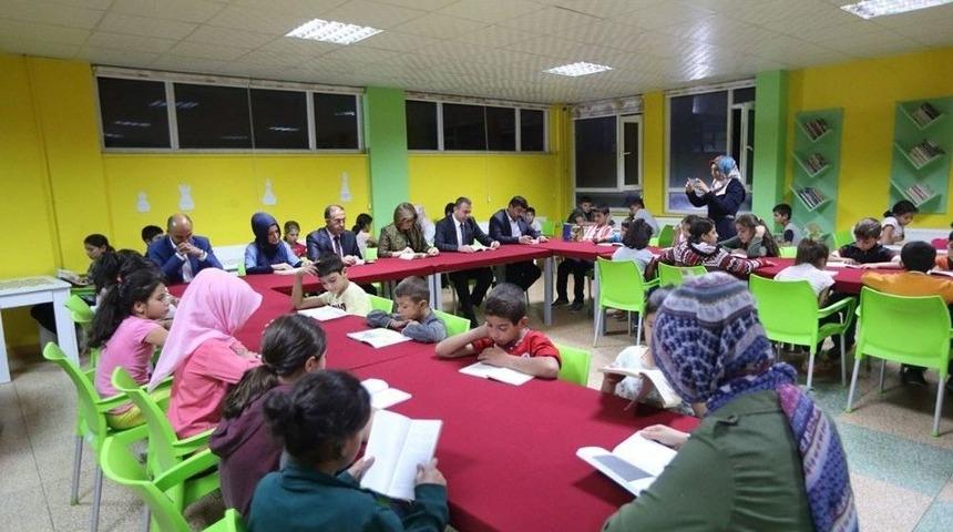 Büyükşehir “oğuzeli Okuyor Kampanyası”na Destek Verdi