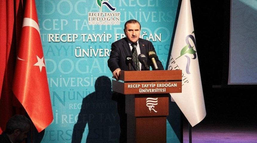 Gen&ccedil;lik Ve Spor Bakanı Osman Aşkın Bak, Recep Tayyip Erdoğan &Uuml;niversitesi Akademik Yıl A&ccedil;ılışına Katıldı