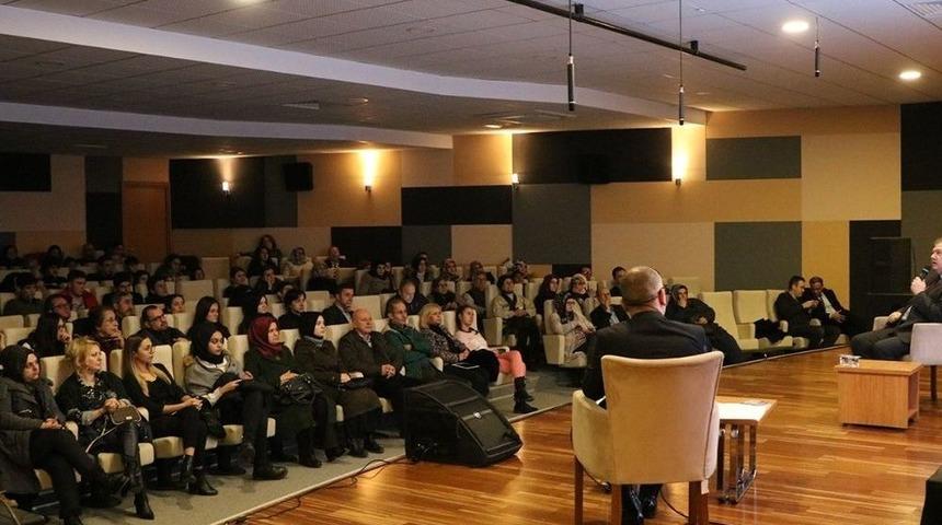 ‘dünyanın Kemancısı’ İsimli Söyleşi Gerçekleşti