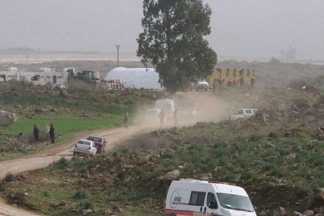 Hatay’da Sınır Karakolu Yakınlarına Roket Düştü