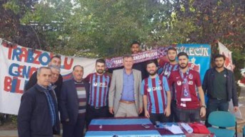 Başkan Duymuş, Trabzonspor Taraftarlarıyla Bir Araya Geldi