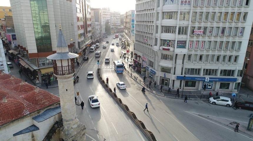 &lsquo;tek Y&ouml;n&rsquo; Trafik D&uuml;ğ&uuml;m&uuml;n&uuml; &Ccedil;&ouml;zd&uuml;