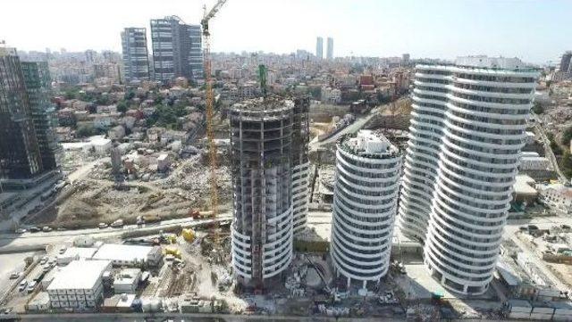 Fikirtepe'de Rezidanslarla Tek Katlı Gecekondular Komşu Oldu;vatandaş Toz, Topraktan Şikayetçi