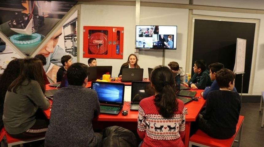 Kocaeli&rsquo;nde &lsquo;4.0 Mucit D&uuml;nyası Kış Akademisi&rsquo; Kodlama Eğitimleri Başlıyor