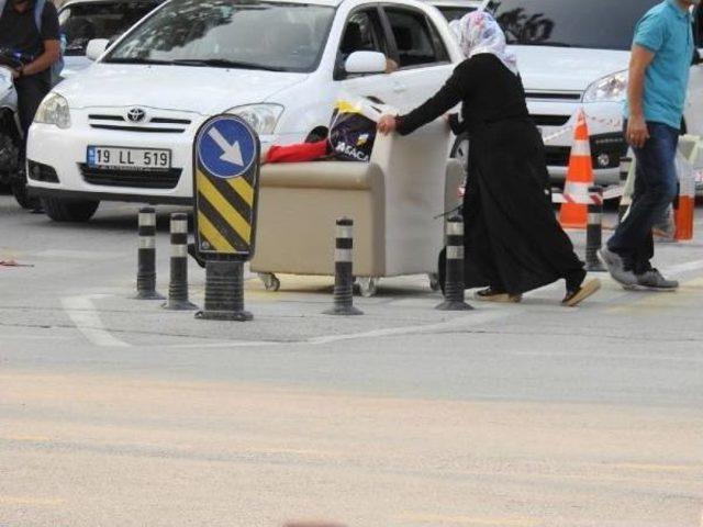 Neslihan Artık Tekerlekli Koltuk Yerine Akülü Aracıyla Gezecek