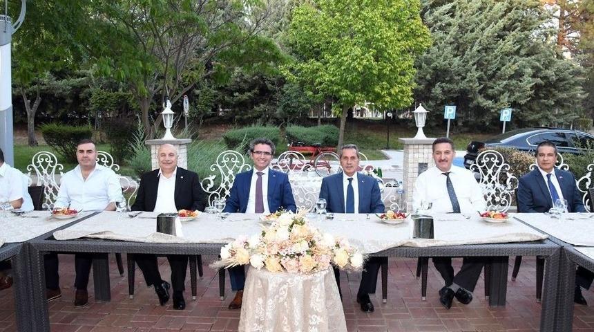Vali Kalkancı’dan Başsavcı Karabacak Onuruna Veda Yemeği