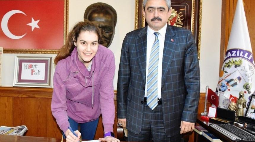 Nazilli Belediyespor&rsquo;a G&uuml;l Gibi Pivot