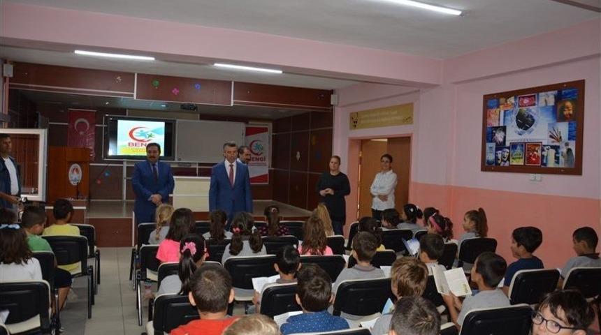 Kitapların Renkli Dünyasına Bengi İle Yolculuk