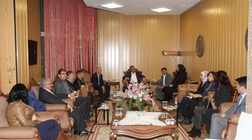 İl M&uuml;d&uuml;r&uuml; Yıldız&rsquo;dan &ldquo;&ouml;ğretmen G&uuml;n&uuml;&rdquo;