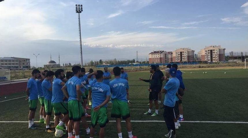 Ağrı 1970 Spor Taraftarlarıyla Buluşuyor