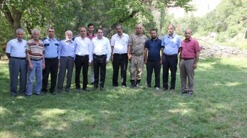 Kaymakam Zengince Mahalle Gezilerine Devam Ediyor