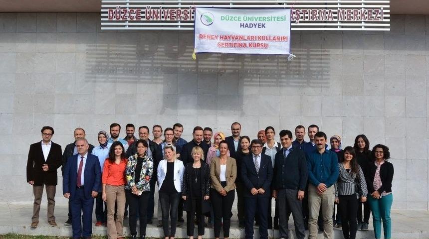 Deney Hayvanları Kullanımına Yönelik Kurs Düzenlendi