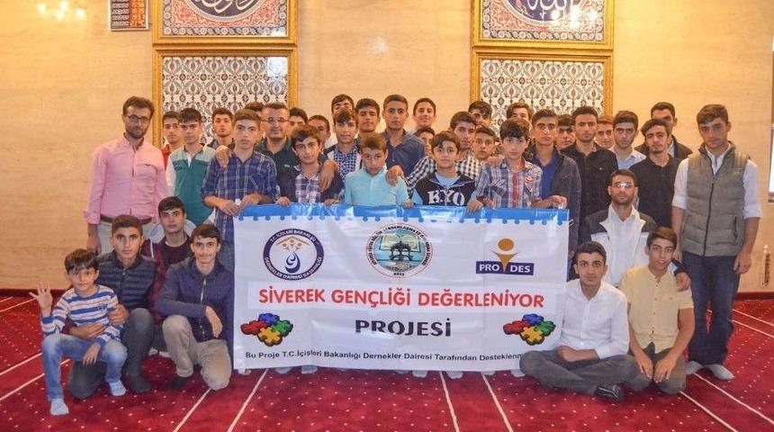 Siverek’te Lise Öğrencilerine Kapadokya Gezisi