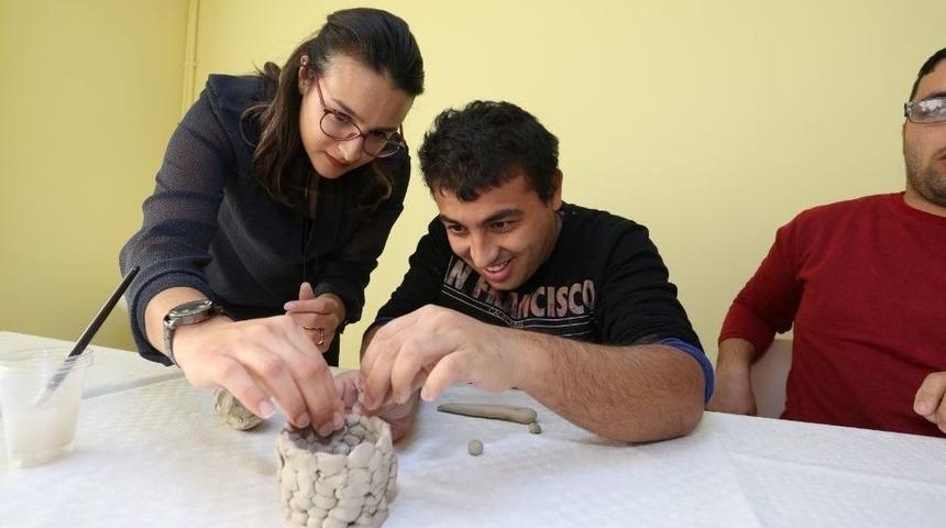 Cemil Meri&ccedil; Engelsiz Yaşam Merkezi&rsquo;nin Tanıtımı Yapılacak