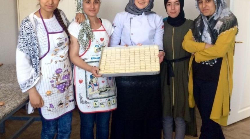 Hani&rsquo;de Geleceğin Aş&ccedil;ıları Yetişiyor